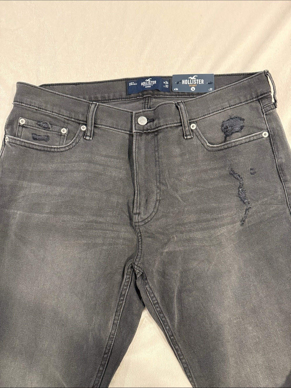 NEW W/ Tags: Hollister Men's Washed Black Slim Straight Jeans 34/32